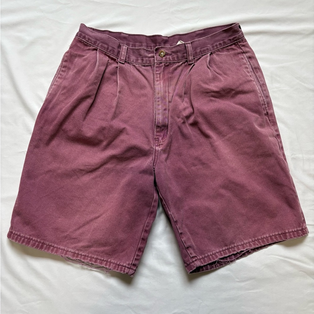 Duck Head Men's Pleated Jean Shorts in Plum